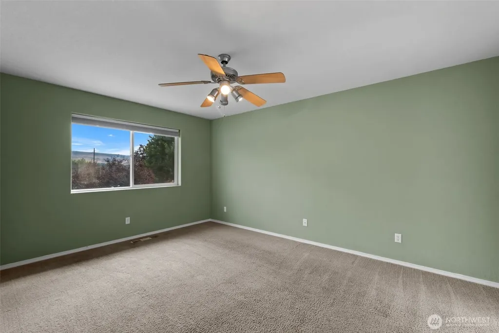 1516 Rex Road Wenatchee WA 98801