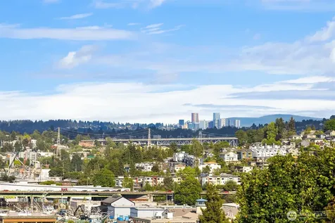 4306 29th Avenue W Seattle WA 98199