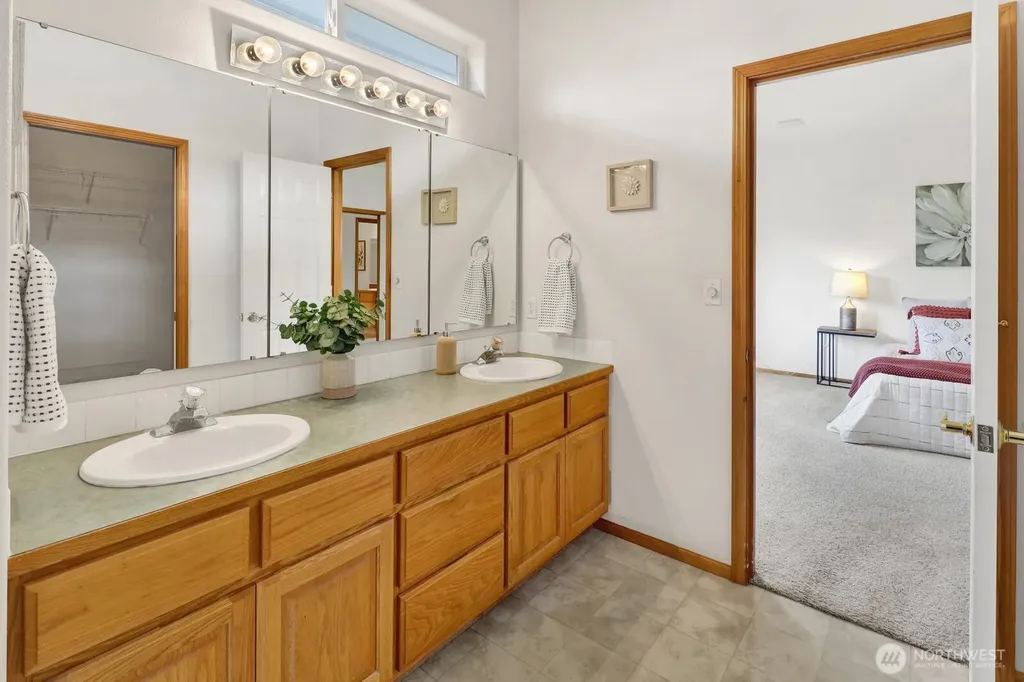 144 W Maberry Drive Lynden WA 98264