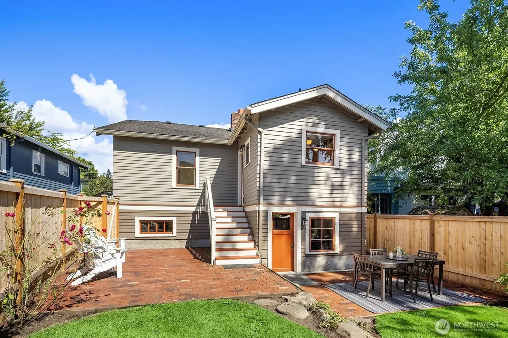 6051 6th Avenue NW Seattle WA 98107
