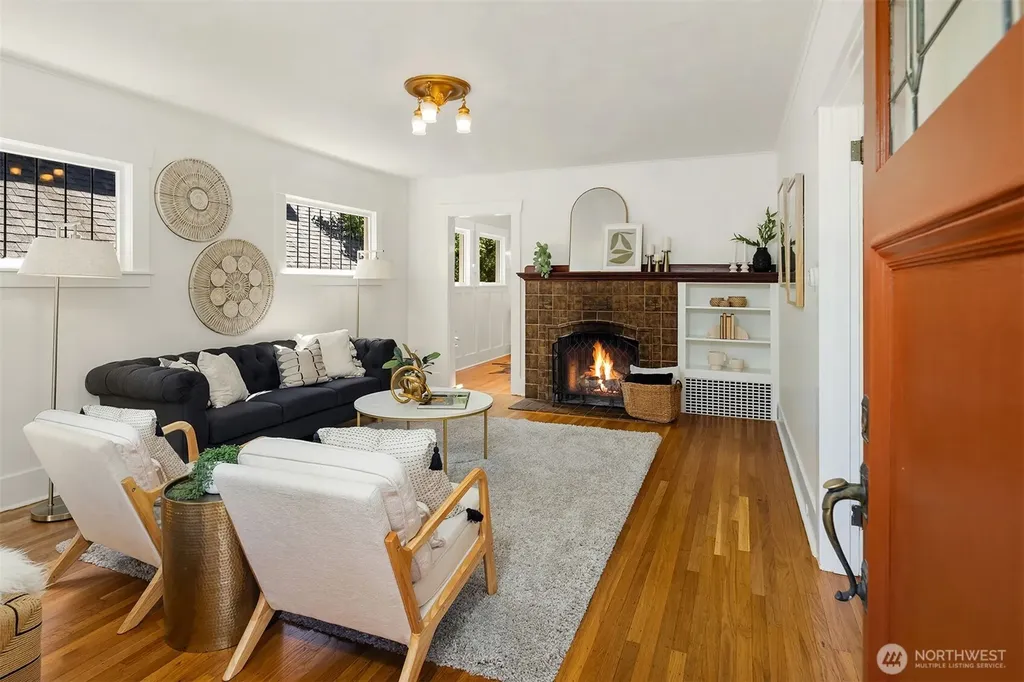 6051 6th Avenue NW Seattle WA 98107