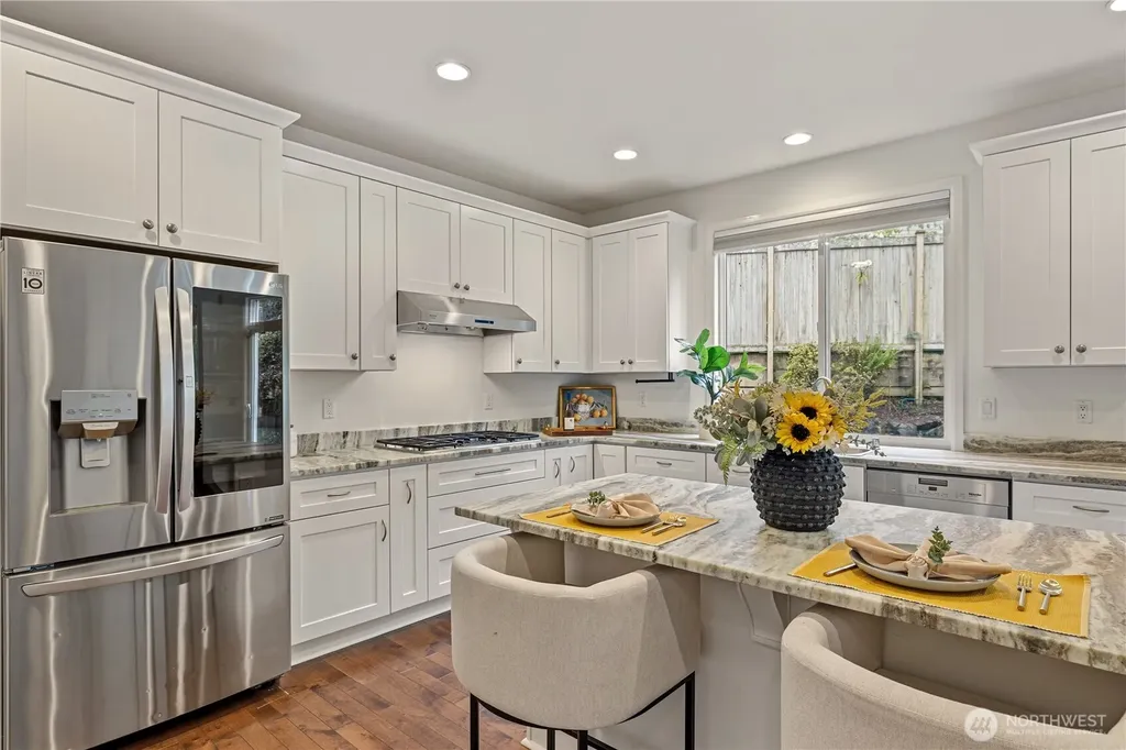 813 275th Place SE Sammamish WA 98075