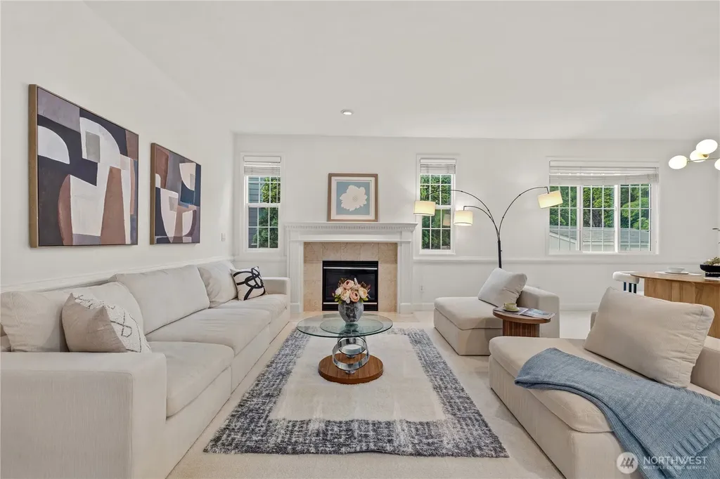 813 275th Place SE Sammamish WA 98075