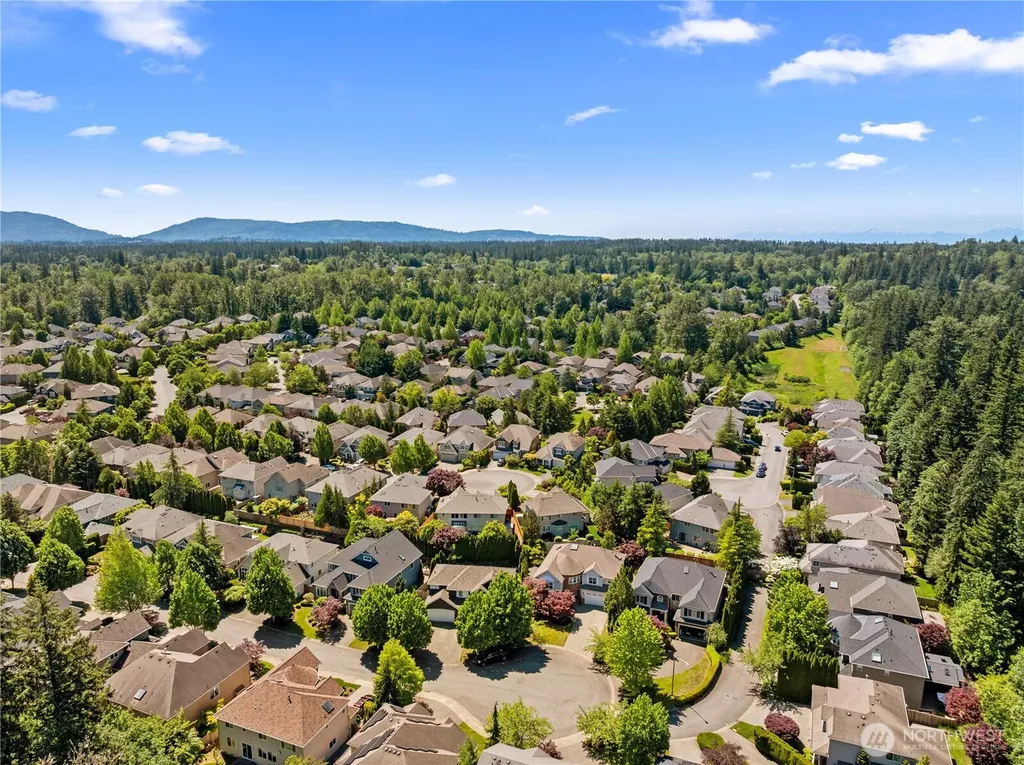 813 275th Place SE Sammamish WA 98075