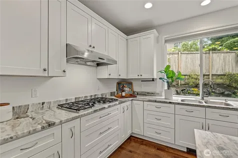 813 275th Place SE Sammamish WA 98075