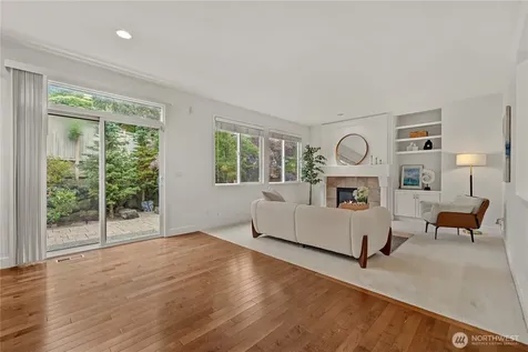813 275th Place SE Sammamish WA 98075