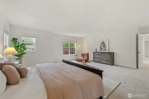813 275th Place SE Sammamish WA 98075