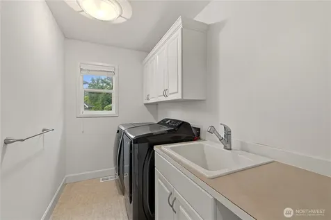 813 275th Place SE Sammamish WA 98075