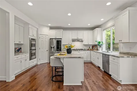813 275th Place SE Sammamish WA 98075