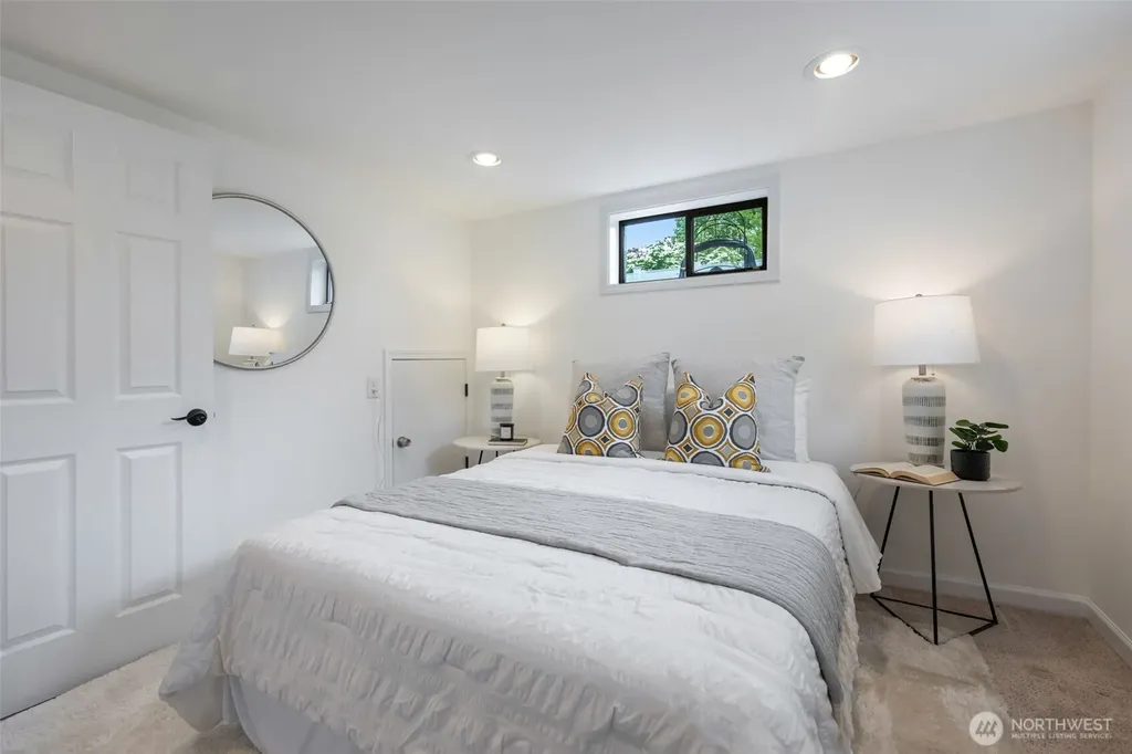 1305 SW Cambridge Street Seattle WA 98106