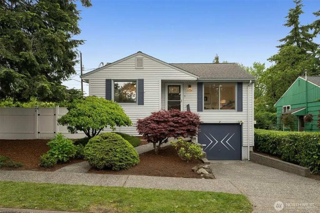 1305 SW Cambridge Street Seattle WA 98106
