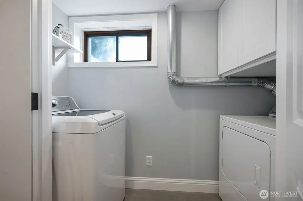 1305 SW Cambridge Street Seattle WA 98106