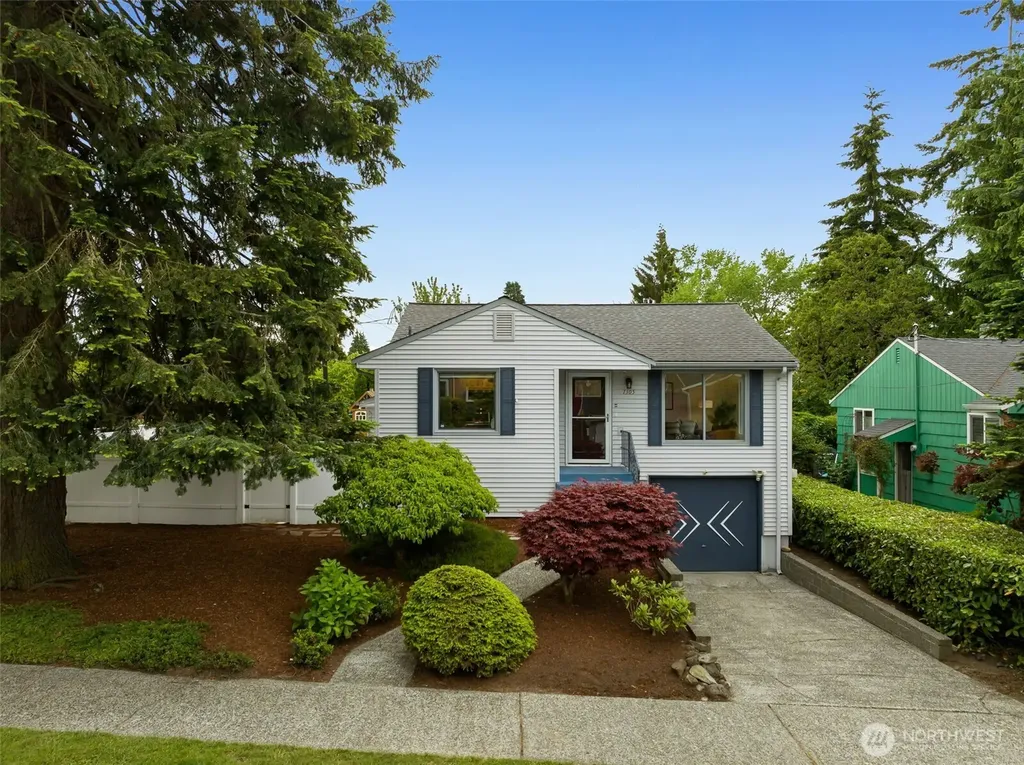 1305 SW Cambridge Street Seattle WA 98106