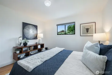 1305 SW Cambridge Street Seattle WA 98106