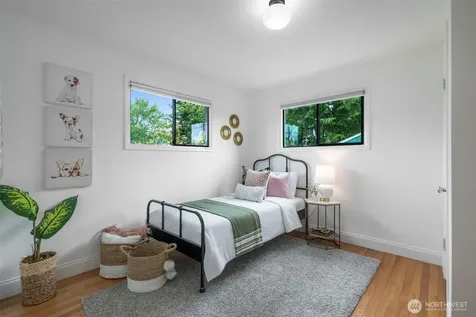 1305 SW Cambridge Street Seattle WA 98106