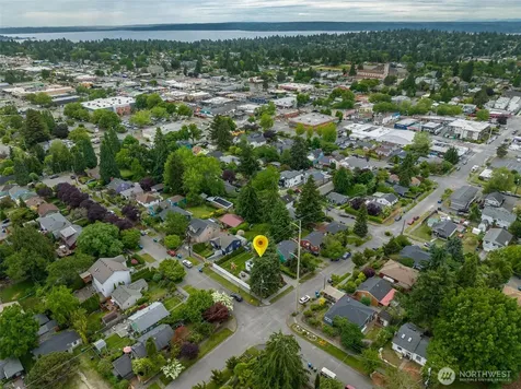 1305 SW Cambridge Street Seattle WA 98106