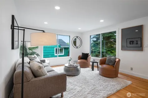 1305 SW Cambridge Street Seattle WA 98106