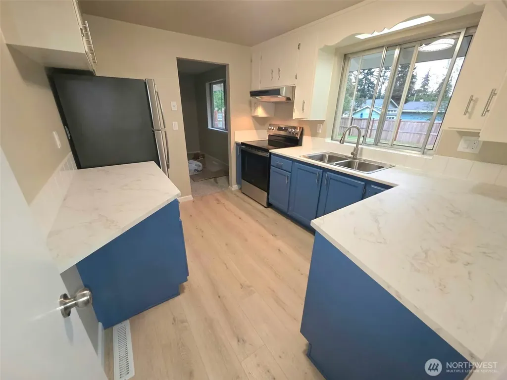 11319 107th Street SW Tacoma WA 98498