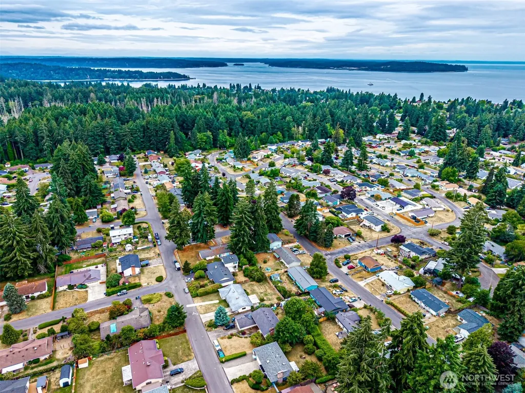 11319 107th Street SW Tacoma WA 98498