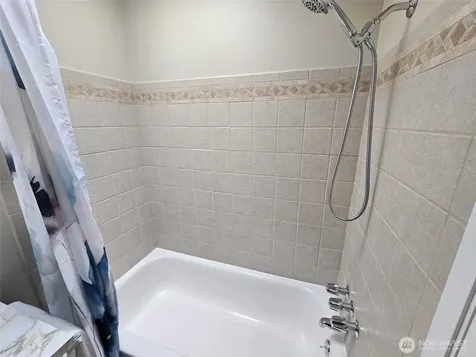 11319 107th Street SW Tacoma WA 98498