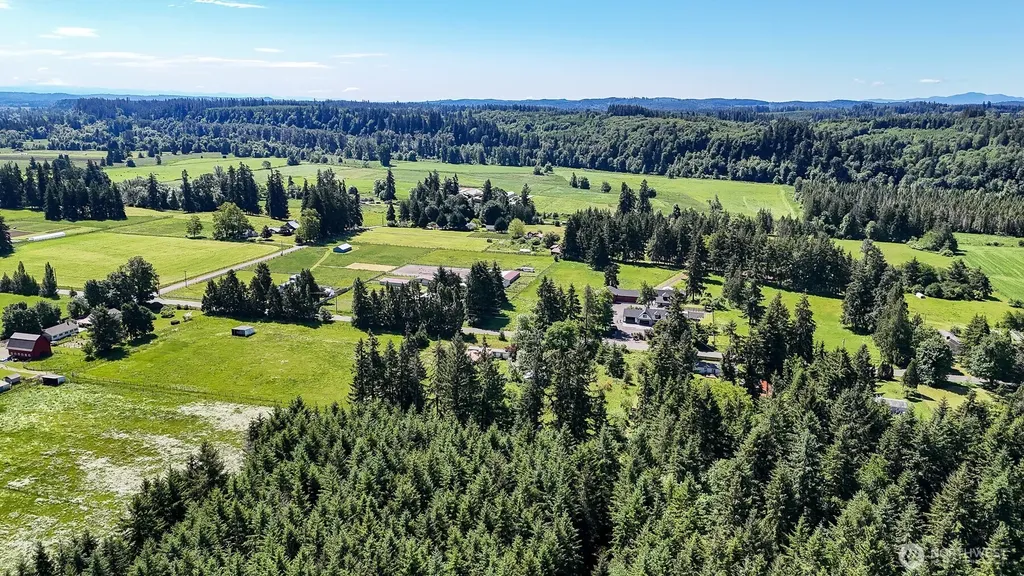 9824 James Road SW Rochester WA 98579