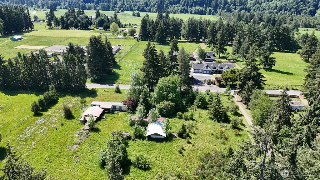 9824 James Road SW Rochester WA 98579