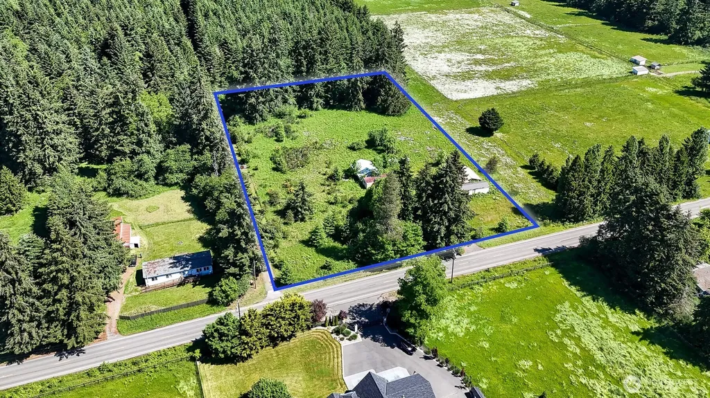 9824 James Road SW Rochester WA 98579