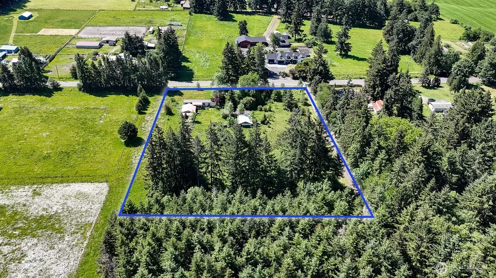 9824 James Road SW Rochester WA 98579