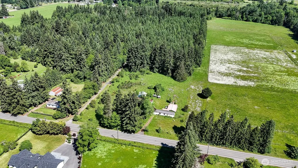 9824 James Road SW Rochester WA 98579