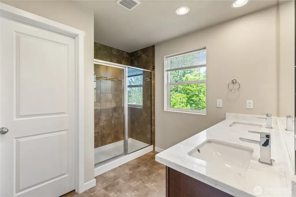 16611 48th Avenue W Edmonds WA 98026