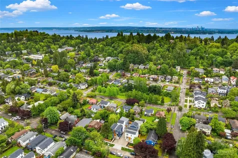 106 29th Avenue E Seattle WA 98112