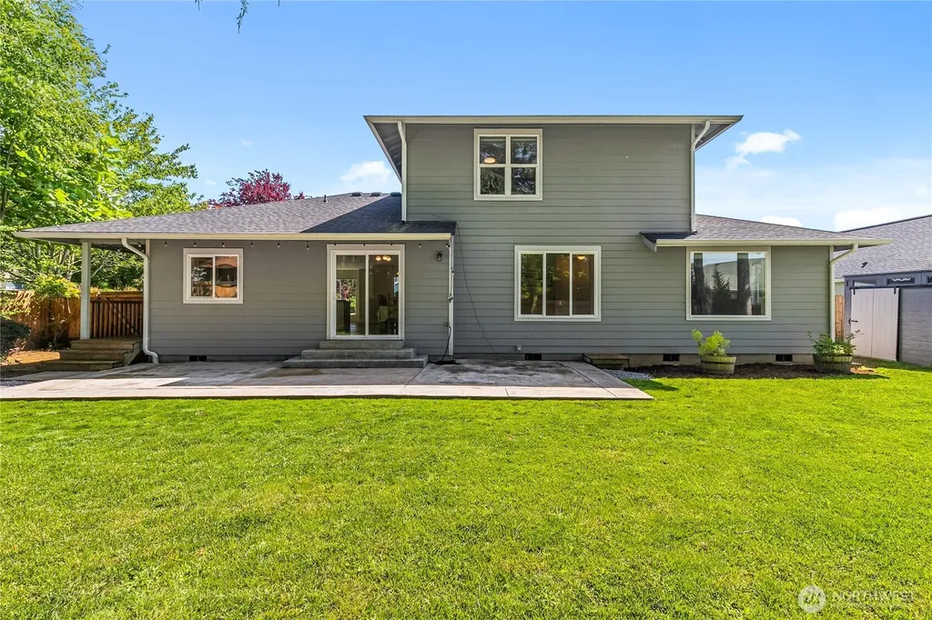 1864 19th Street Court Lynden WA 98264