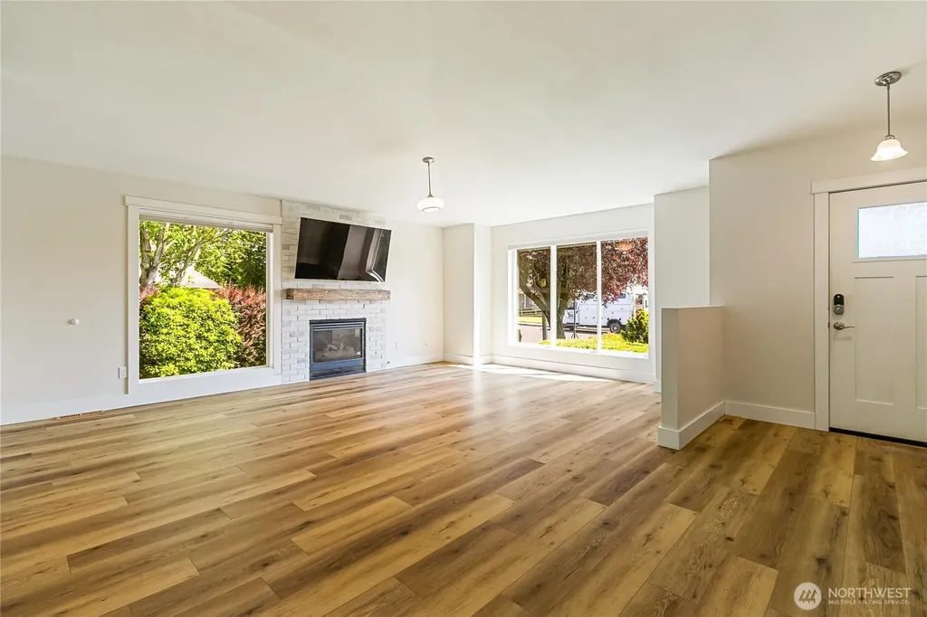 1864 19th Street Court Lynden WA 98264