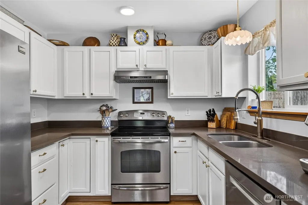 1293 Halsey Drive Coupeville WA 98239