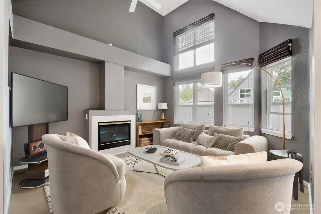 6711 S 239th Place Kent WA 98032