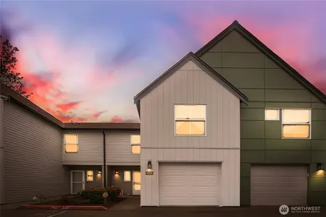 6711 S 239th Place Kent WA 98032