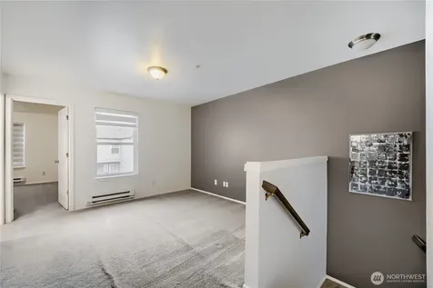 6711 S 239th Place Kent WA 98032