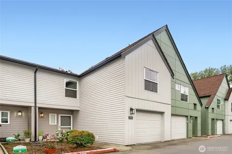 6711 S 239th Place Kent WA 98032