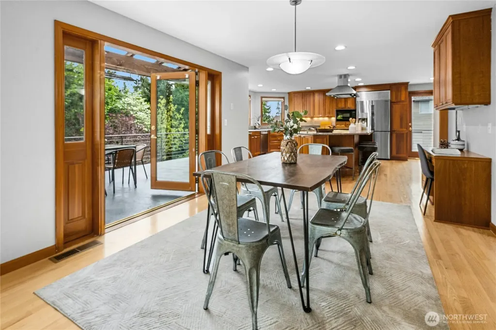 20005 NE 42nd Street Sammamish WA 98074