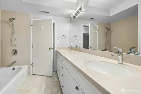 20005 NE 42nd Street Sammamish WA 98074