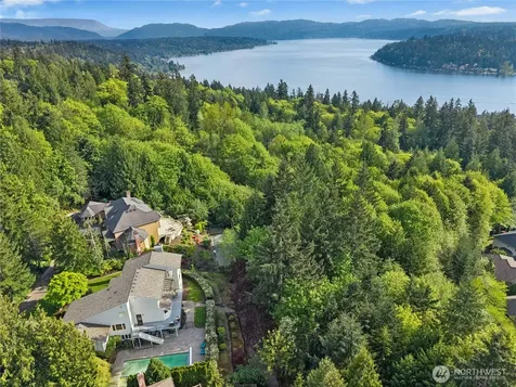 20005 NE 42nd Street Sammamish WA 98074