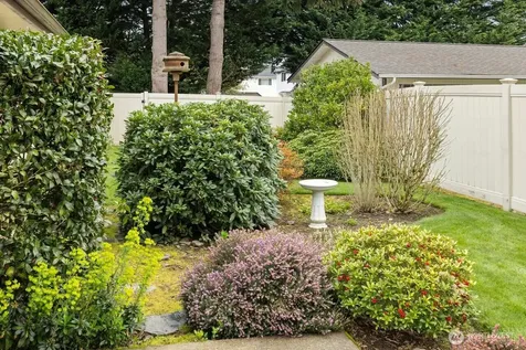 1127 12th Avenue SE Puyallup WA 98372