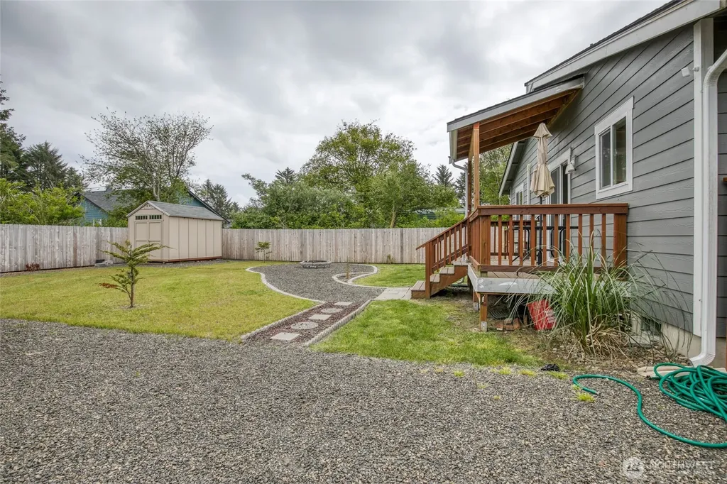 164 N Oar Loop NW Ocean Shores WA 98569