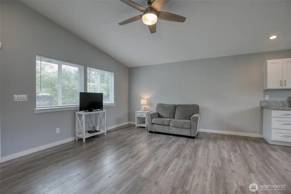 164 N Oar Loop NW Ocean Shores WA 98569
