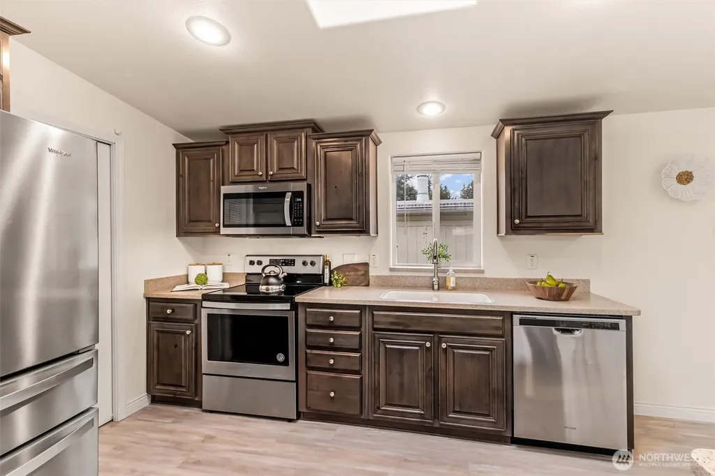 1725 242nd Street SE Bothell WA 98021