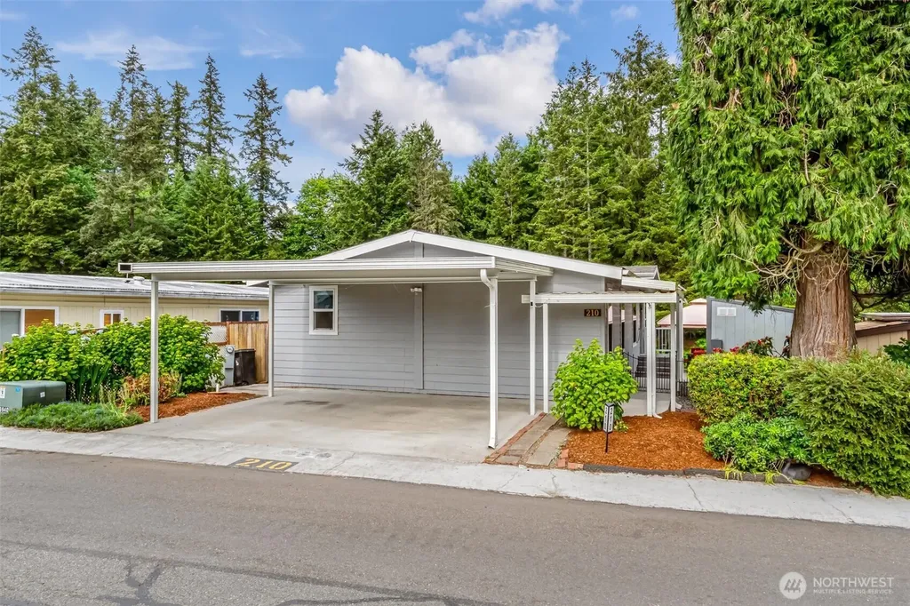 1725 242nd Street SE Bothell WA 98021