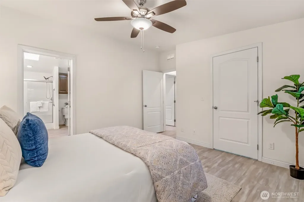 1725 242nd Street SE Bothell WA 98021