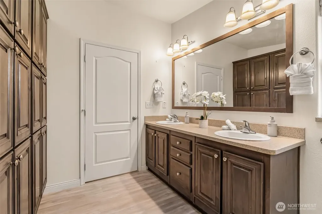 1725 242nd Street SE Bothell WA 98021