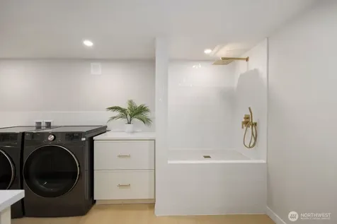 3209 NE 98th Street Seattle WA 98115