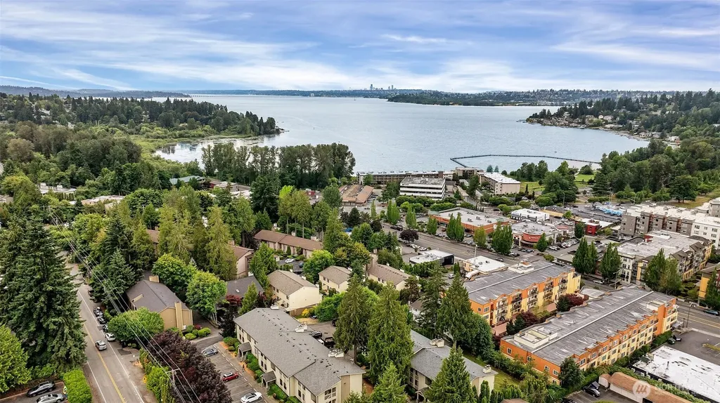 11701 100th Avenue NE Kirkland WA 98034